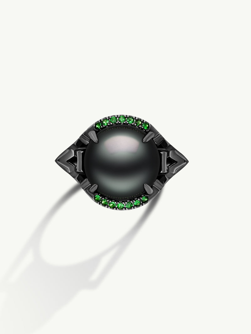 MAREI Isis Goddess Tahitian Black Pearl and Green Tsavorite Garnet Ring In 18K Black Gold