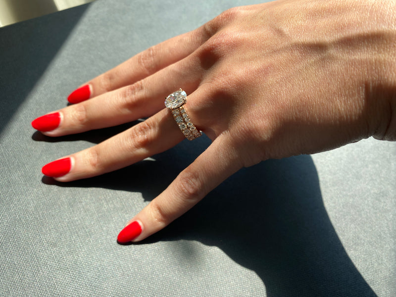 Marei Suma Oval-Shaped 2 Carat Diamond Engagement Ring in 18K Rose - Image 1